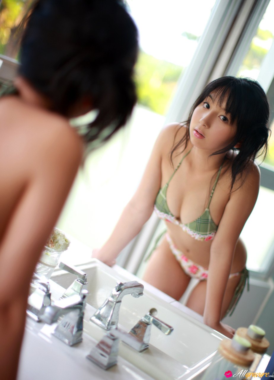 Riho Lida in All Gravure set The Girl Change-3275410