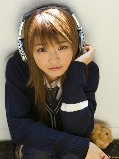 Rei Okamoto in Sing Out 1 from All Gravure