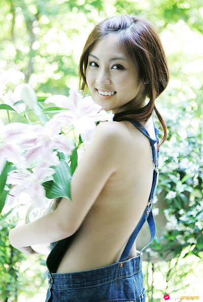 All natural charmer Natsuko Tatsumi shows her attractive young body in Summer Adventure