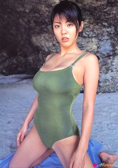 Harumi Nemoto in Yellow from All Gravure