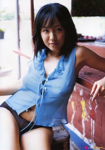 Megumi Kagurazaka in Come In from All Gravure