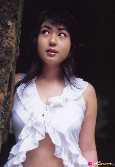 Nonami Takizawa in South from All Gravure