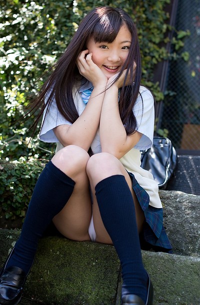 Niina Aizawa in Carried Away from All Gravure