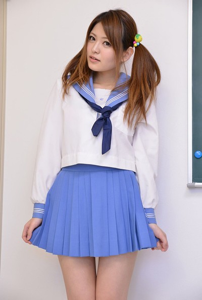 Azusa Akane in Served Up 2 from All Gravure