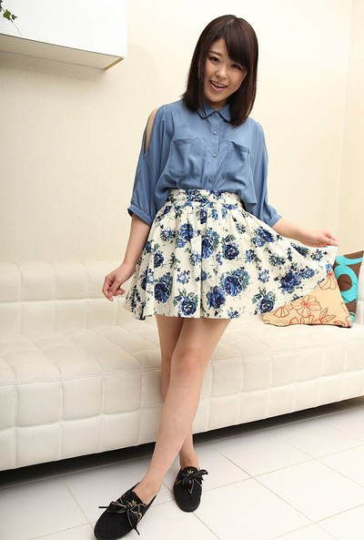 Tsugumi Mutou in Just A Peak from All Gravure