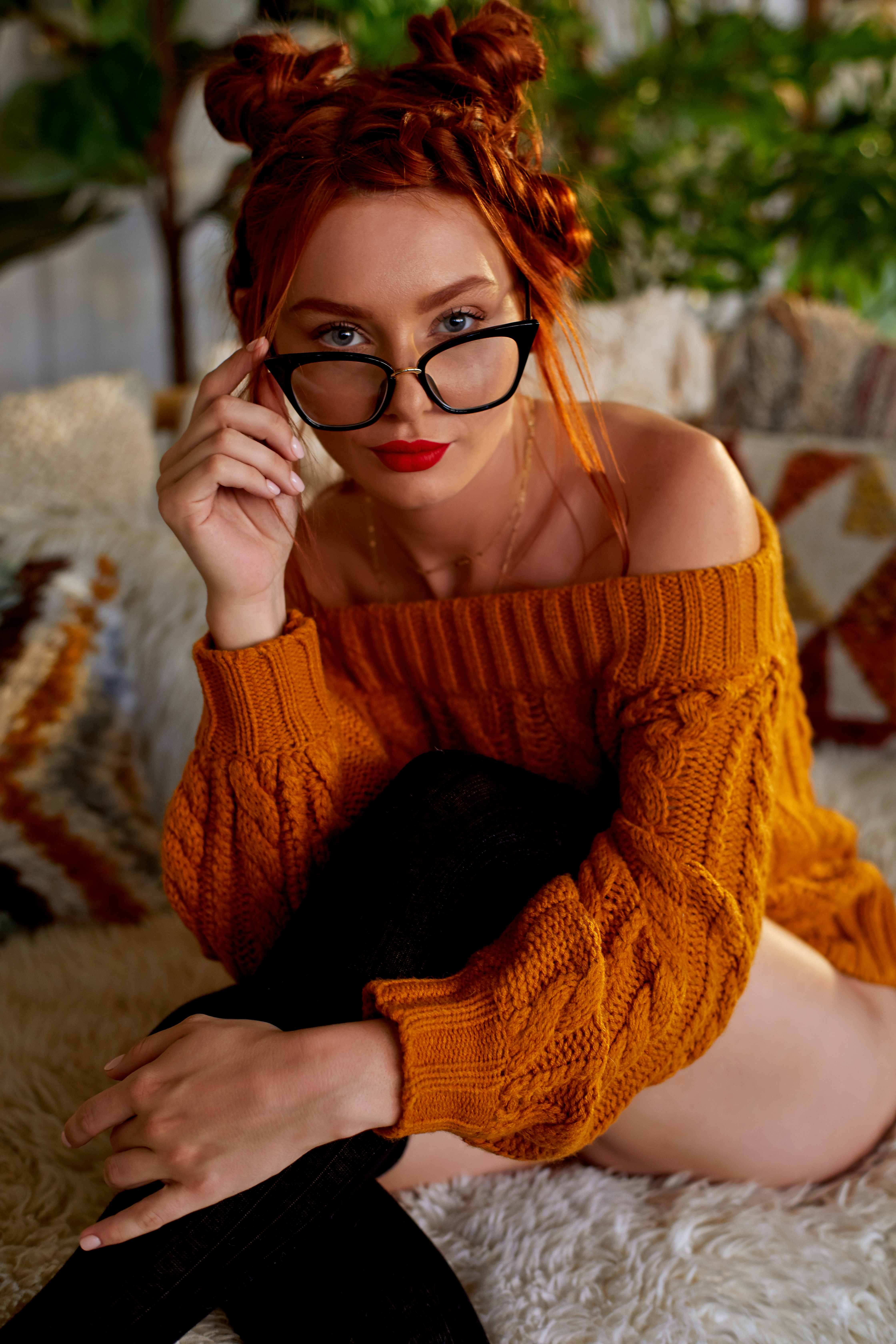 Lacy Lennon in Holly Randall set Study Chic
