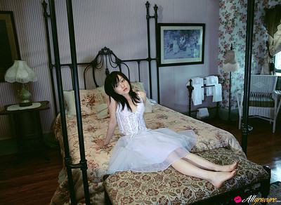 Nozomi Ando in Un Deux Troi from All Gravure