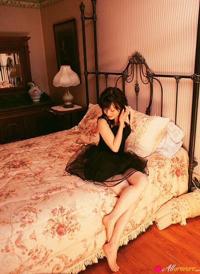 Nozomi Ando in Un Deux Troi from All Gravure