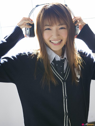 Rei Okamoto in Sing Out 1 from All Gravure