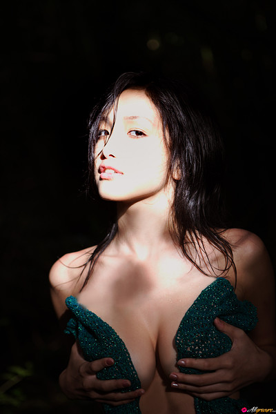 Reon Kadena in Nomuras Eye from All Gravure