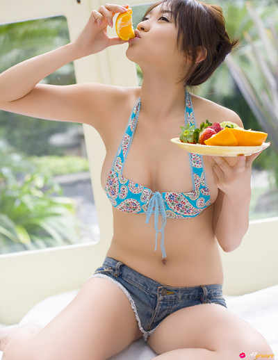Mikie Hara in Friendship from All Gravure
