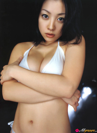 Minako Komuki in Koko from All Gravure