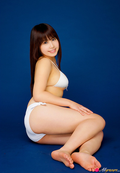 Kana Houjou in First Shots from All Gravure