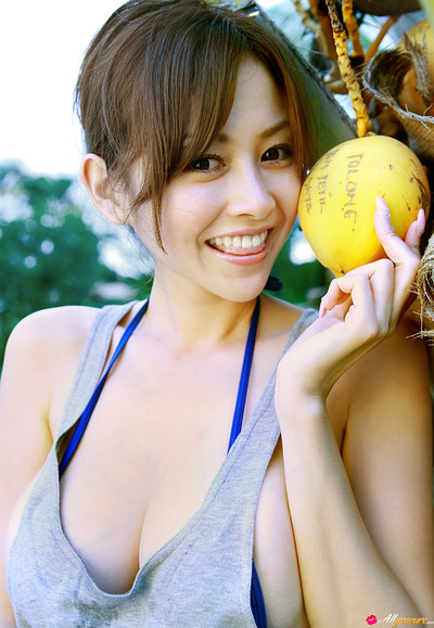 Anri Sugihara in Bikini Purinsesu from All Gravure