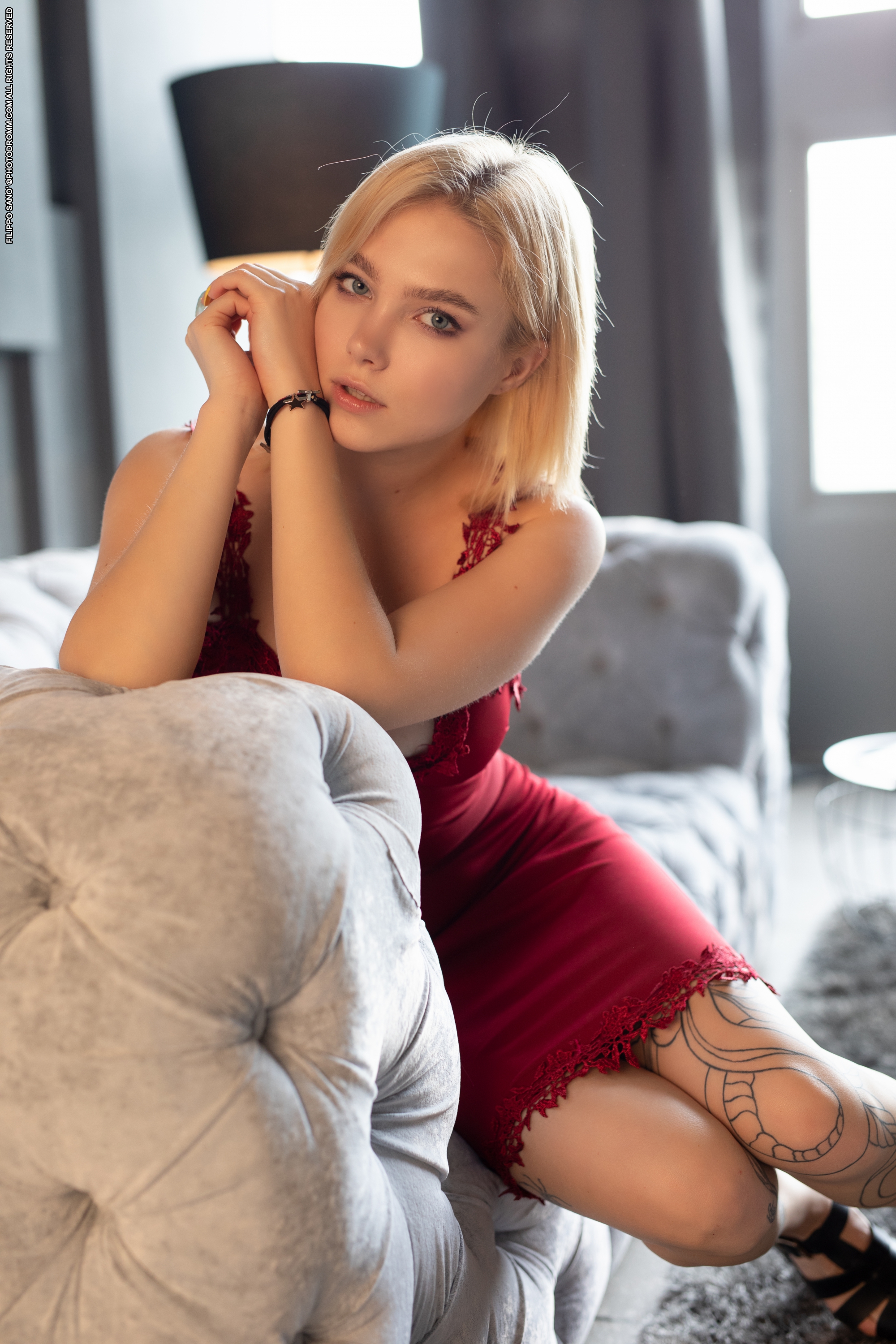 Sandy in Photodromm set Studio Line