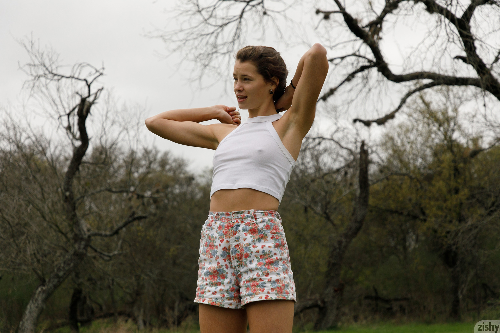 Gaby Mueller in Zishy set Die Hard Texas