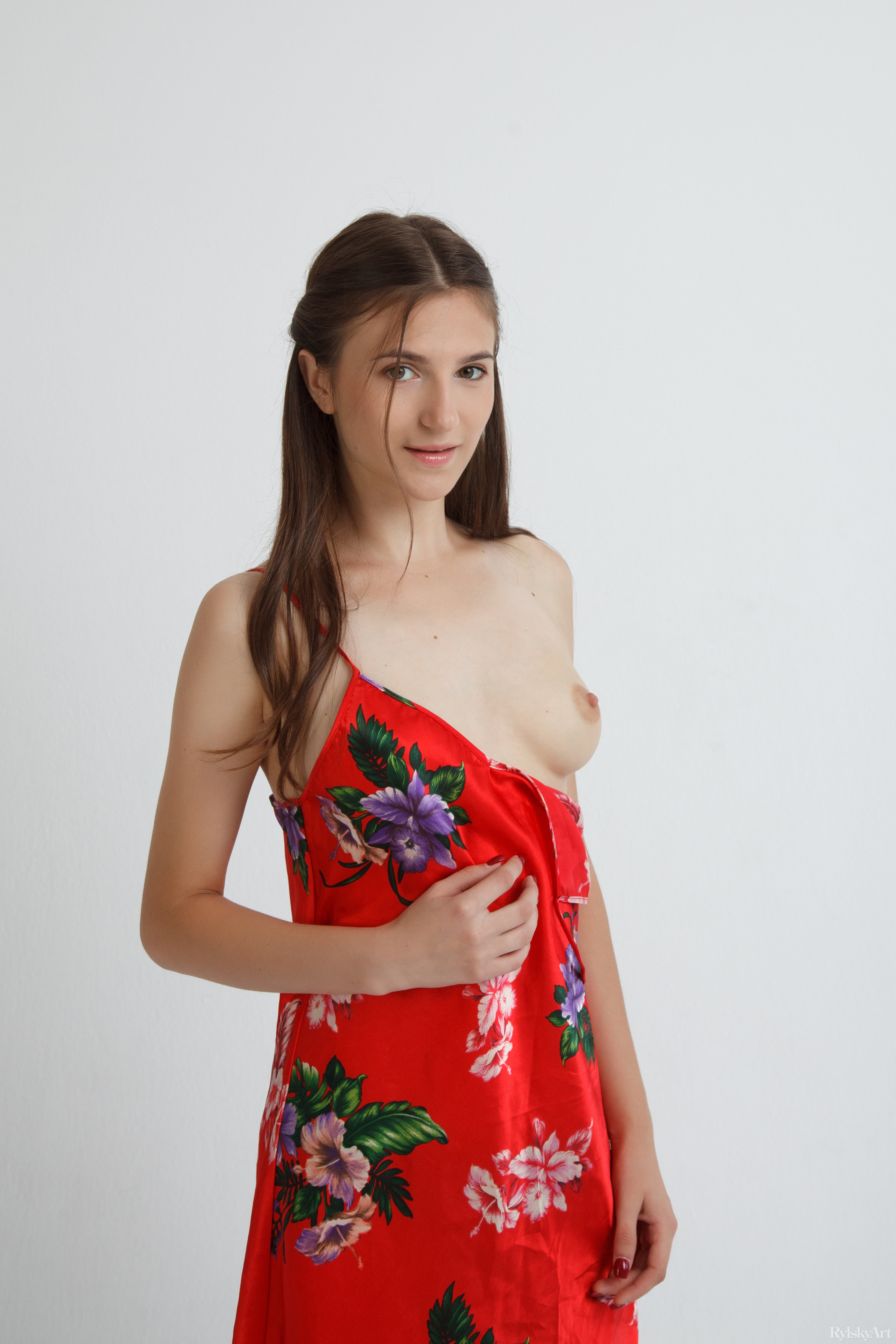 Yanetta in Rylsky Art set Laetthet
