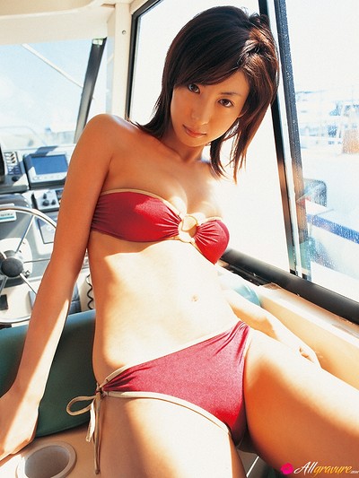 Mariko Okubo in Konatsu from All Gravure