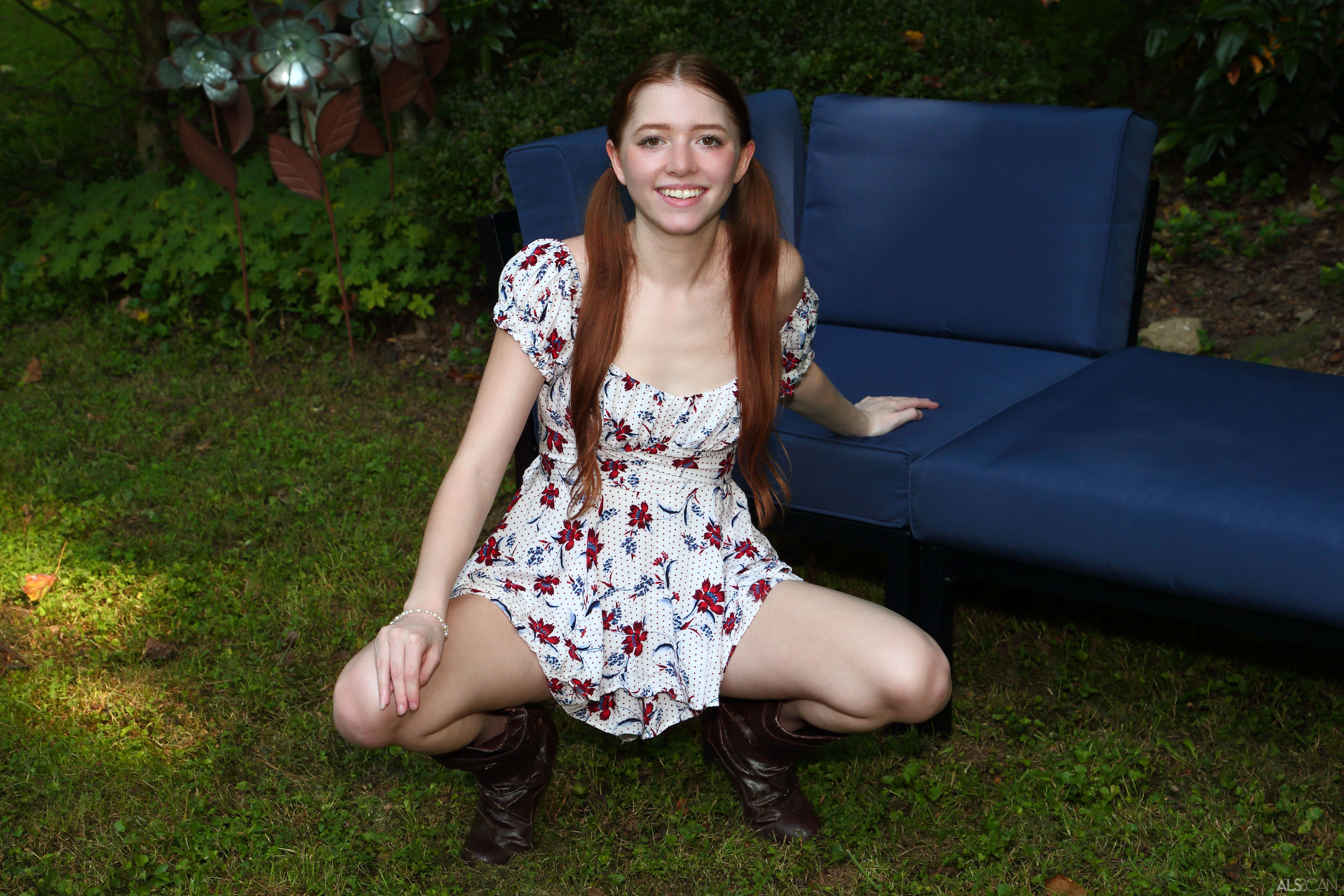 Myra Glasford in Als Scan set Red Romper