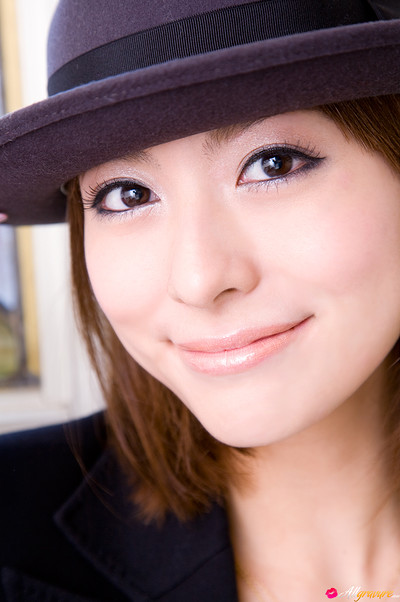 Ranko Kanbe in Magic from All Gravure