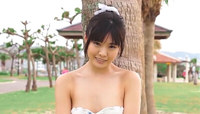 Tempting angel Sayaka Morita shows her attractive young body