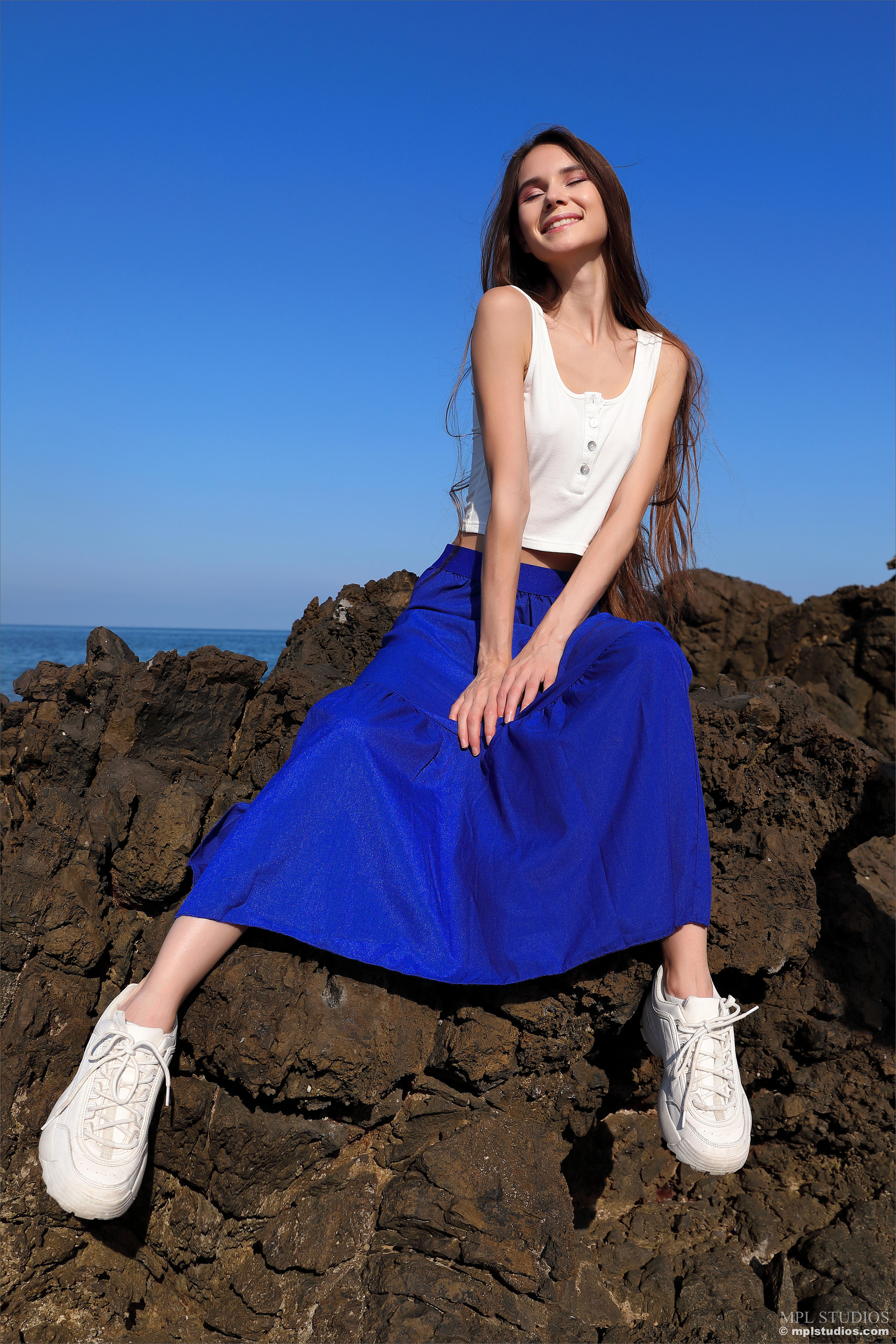Leona Mia in MPL Studios set True Blue