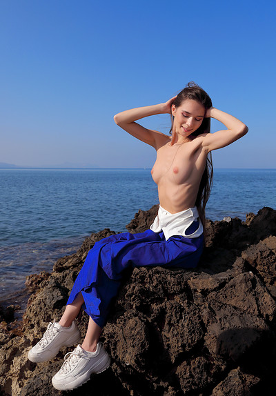 Leona Mia in MPL Studios set True Blue