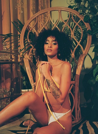 Sunni in Hey Sunshine from Playboy