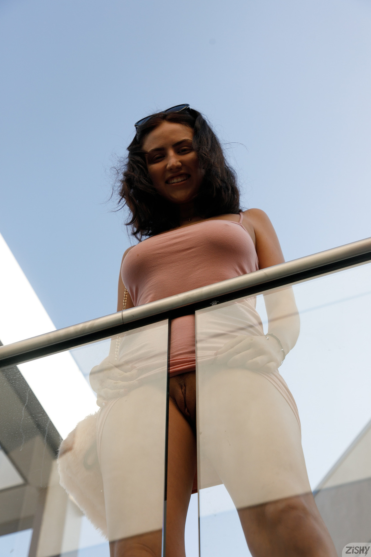 Jade Baker in Zishy set Finish Ya Off