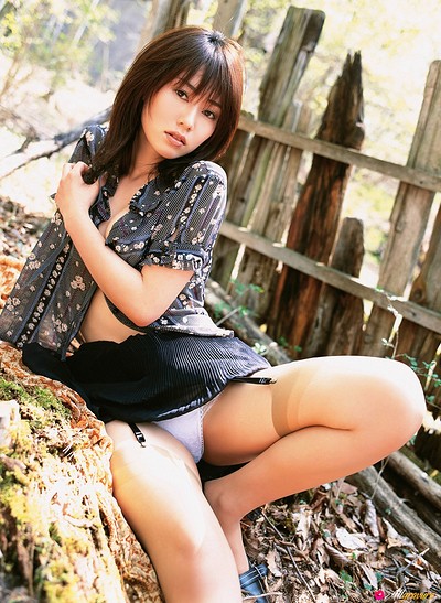 Momoko Tani in Undressing from All Gravure