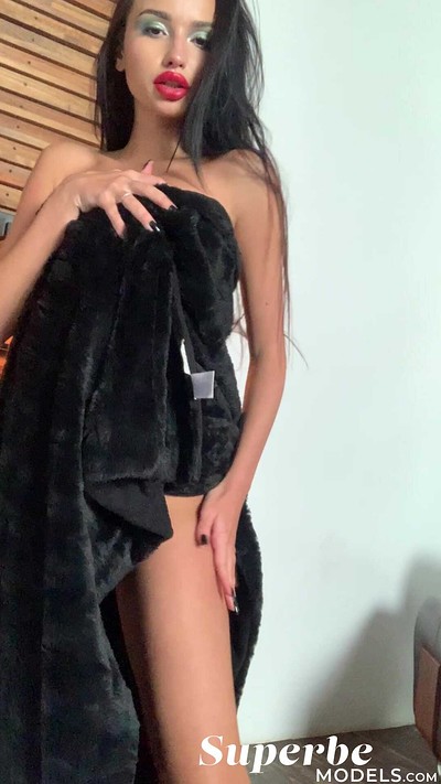 Jess Leon in Jess Leon from Superbe Models