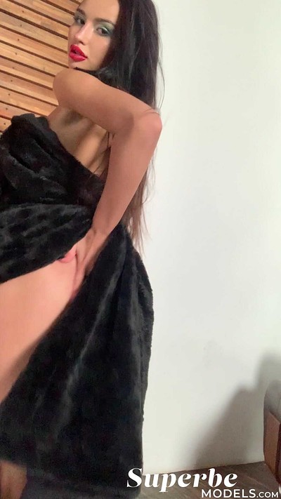 Jess Leon in Jess Leon from Superbe Models