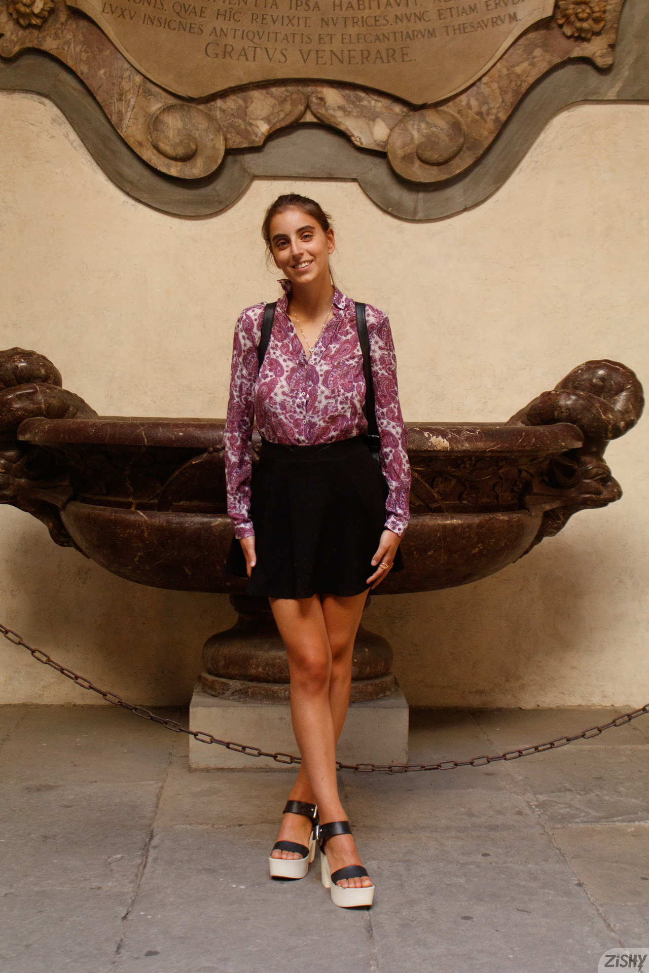 Aurora Morgenrote in Zishy set The Italian Dream
