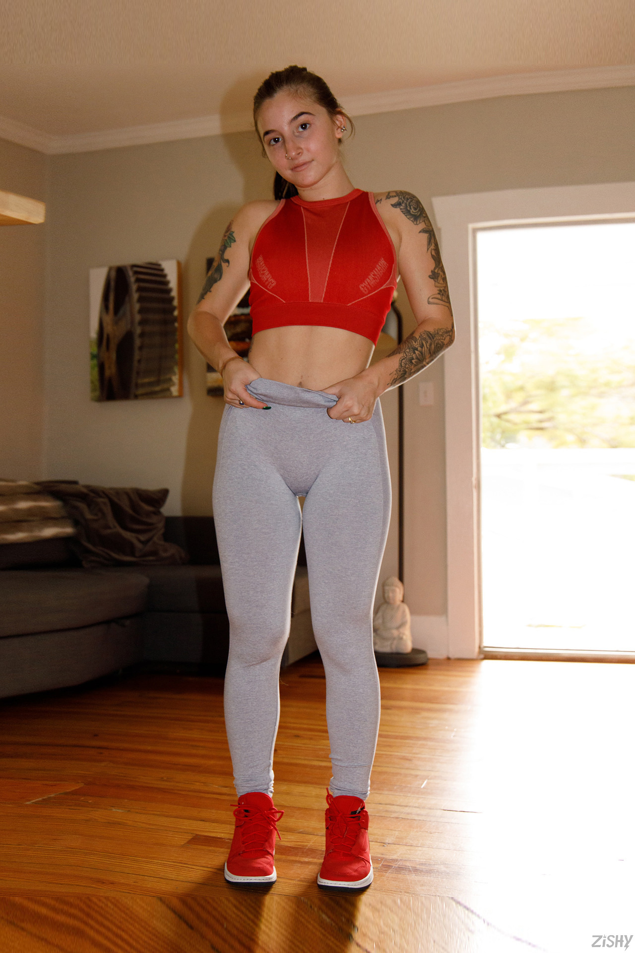 Sasha Apex in Zishy set For Gymshark