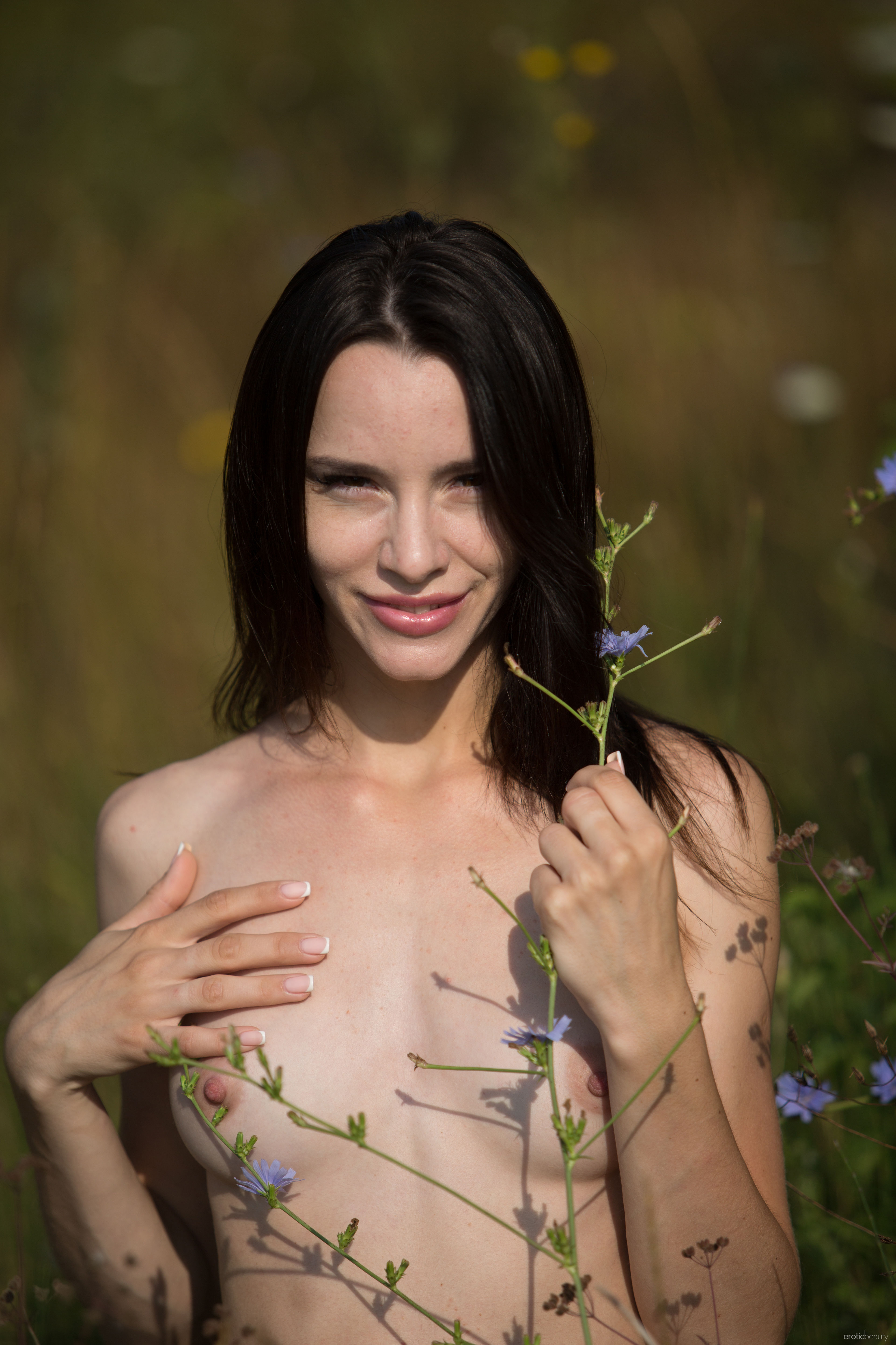 Adel Morel in Erotic Beauty set Green Apples