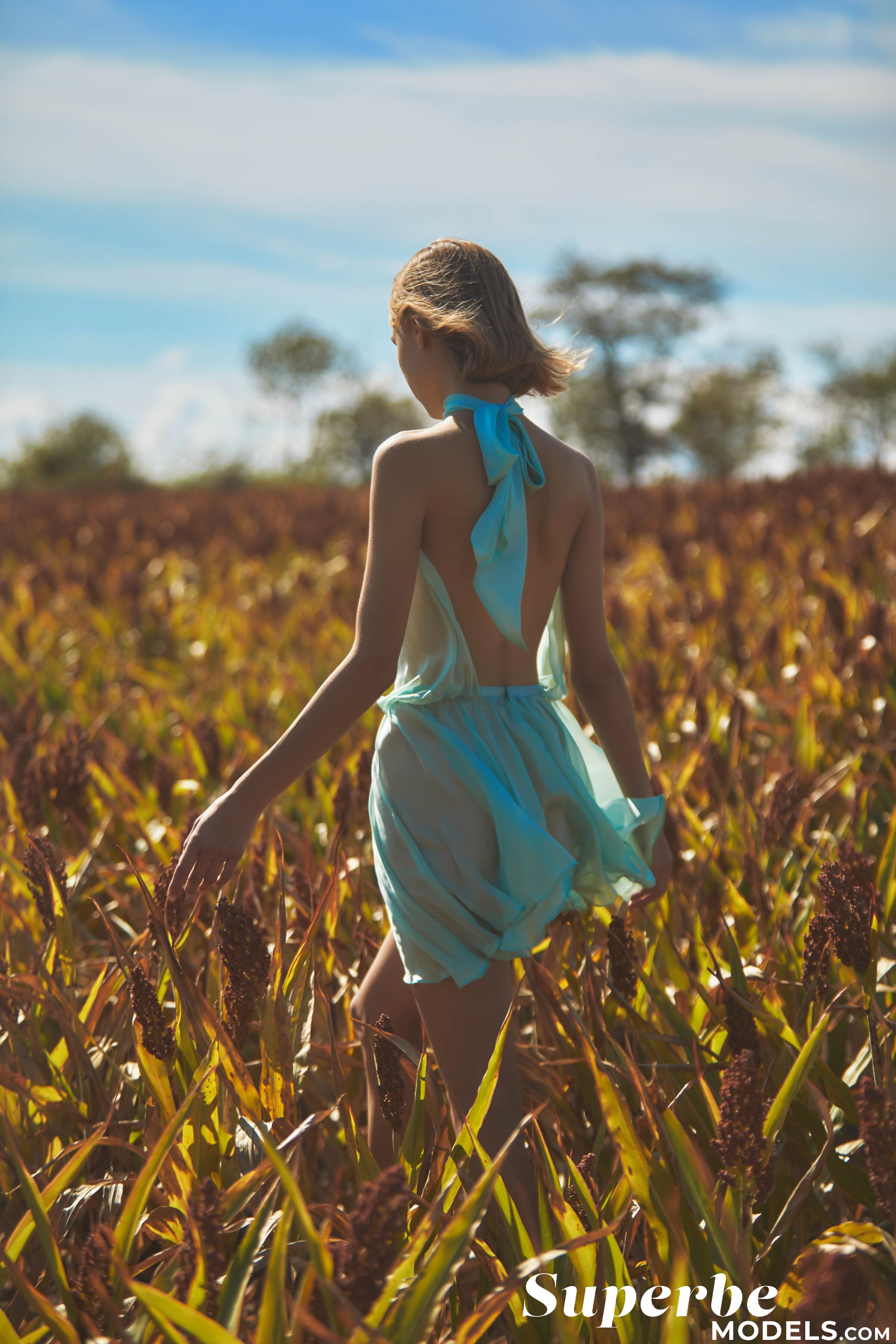 Hannah Ray in Superbe set Prairie Rose