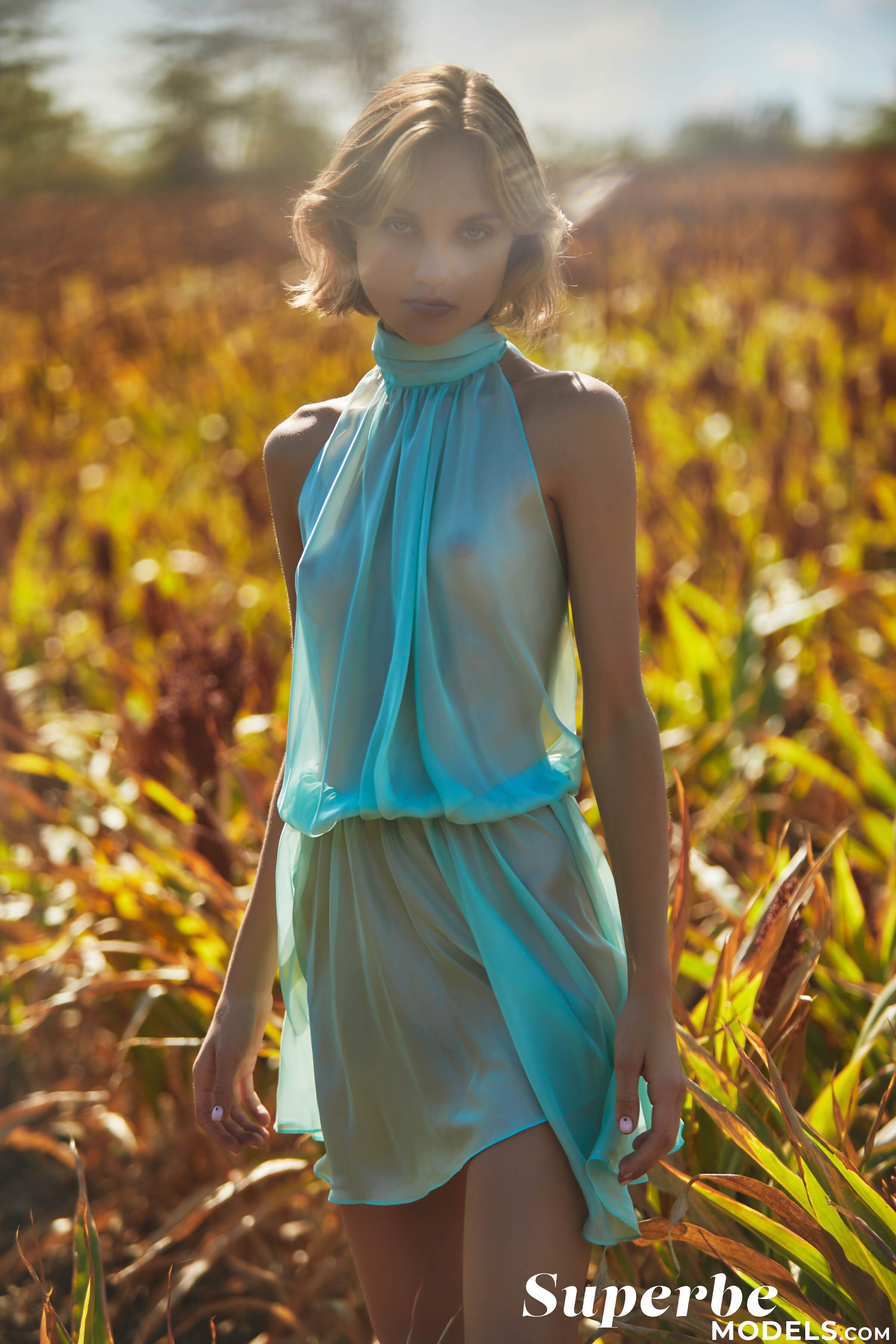 Hannah Ray in Superbe set Prairie Rose
