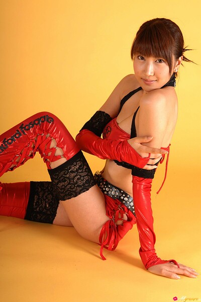 Momoyo Aihara in Fasgate from All Gravure