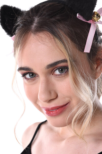 Eden Venua in Kitty And The Teddy Bear from Istripper