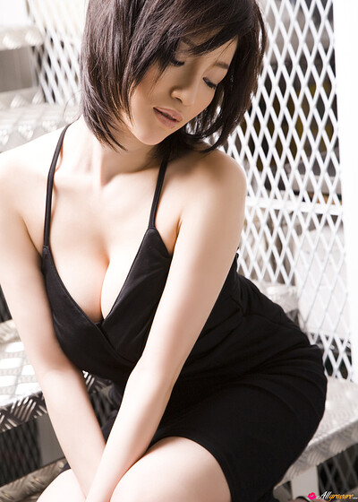 Yuuri Morishita in Flawless from All Gravure