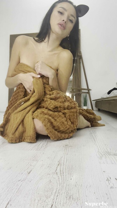 Jess Leon in Jess Leon from Superbe Models