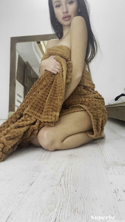 Jess Leon in Jess Leon from Superbe Models