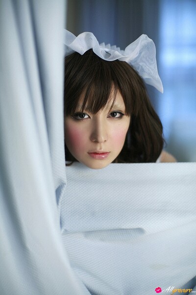 Miu Nakamura in Help Here from All Gravure