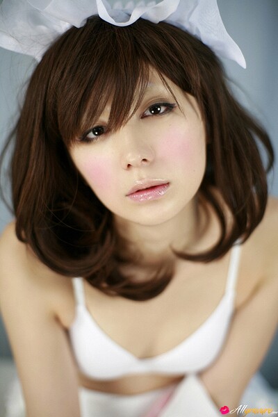 Miu Nakamura in Help Here from All Gravure