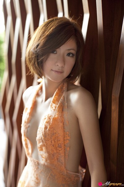 Naomi Yotsumoto in Creme Gift from All Gravure