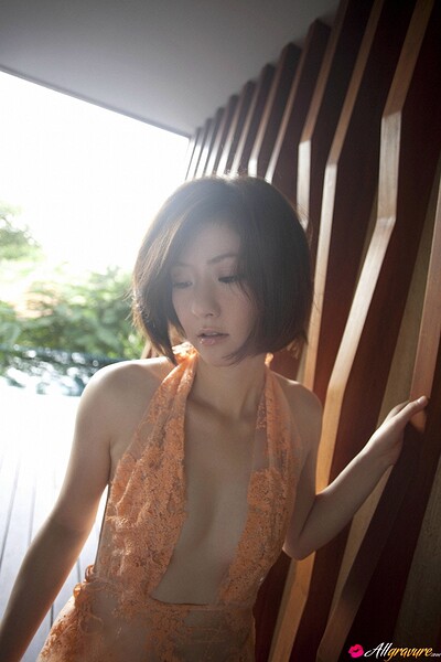 Naomi Yotsumoto in Creme Gift from All Gravure