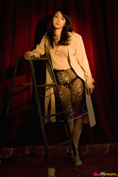 Rina Mastsuki in Detective Rina from All Gravure