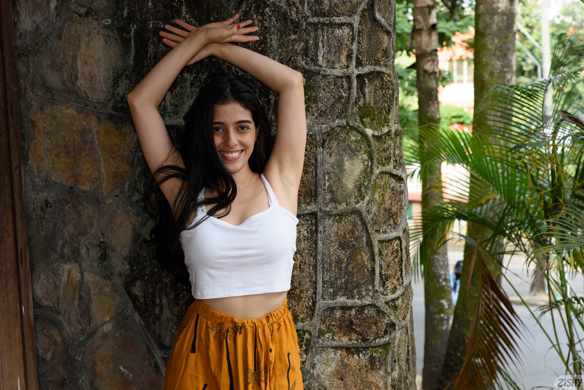 Ileana Burgos in Zishy set Pumpkin Spice