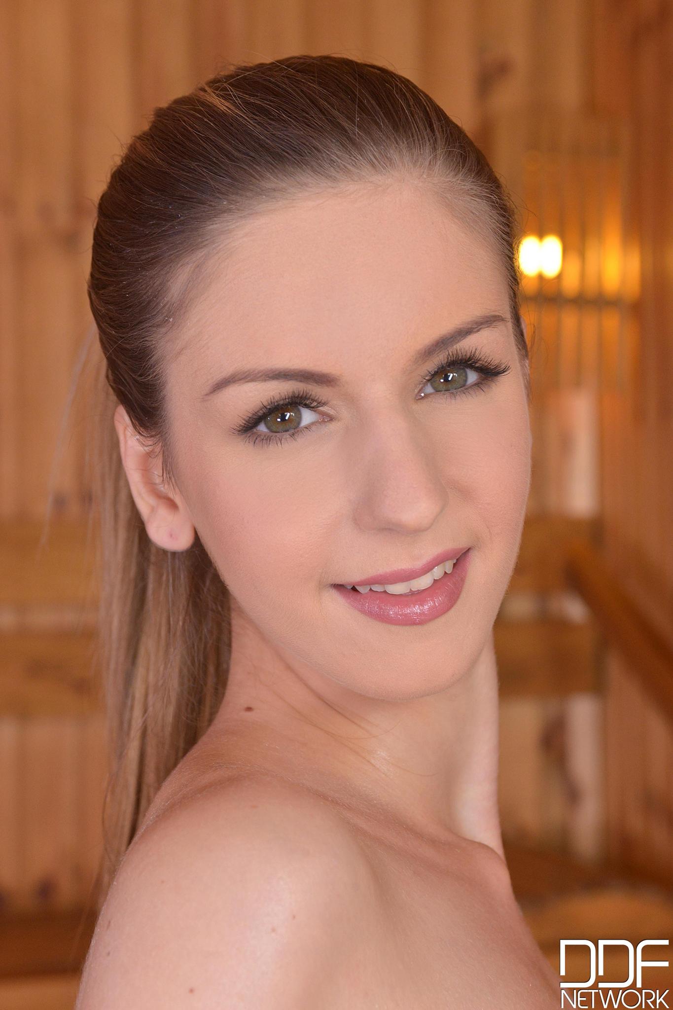 Stella Cox in 1 by Day set Perfect Cheeks
