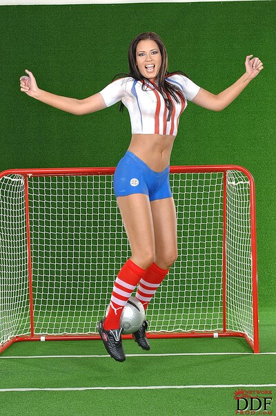 Veronica da Souza in Baby loves playing with balls from 1 by Day